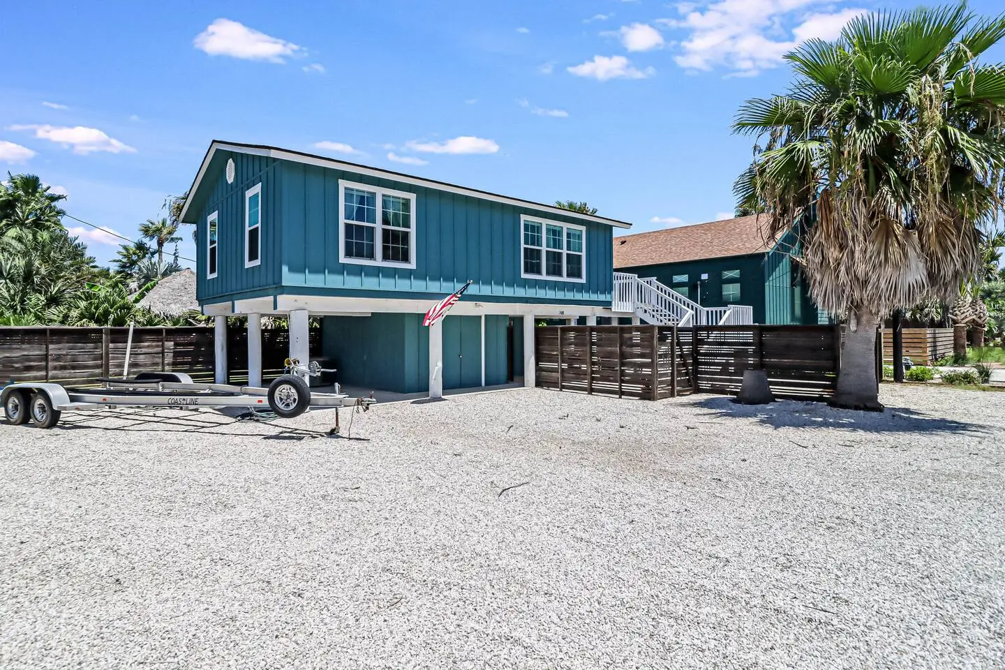 True Blue Bungalow, Port Aransas, TX vacation rental photo 2